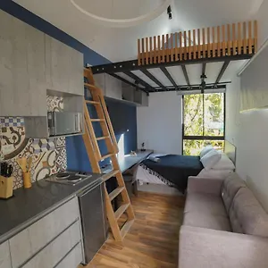 Moderna Casa Pequena En El Poblado Mde A106 , Medellín Colombia