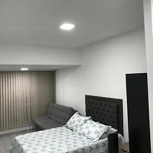 Aparta Estudio Amoblado Medellin, San Joaquin , Medellín Colombia
